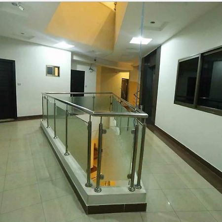 Hotel Multan Continental Kültér fotó
