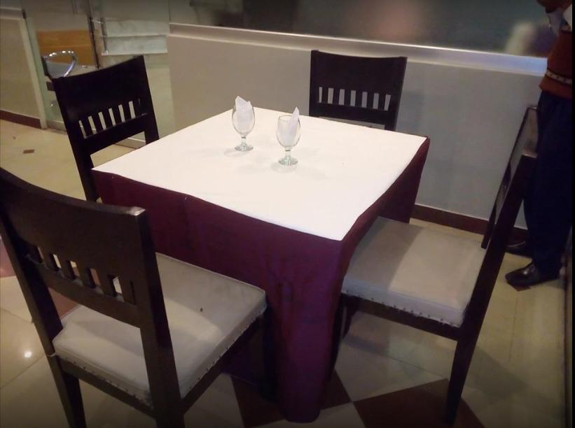 Hotel Multan Continental Kültér fotó