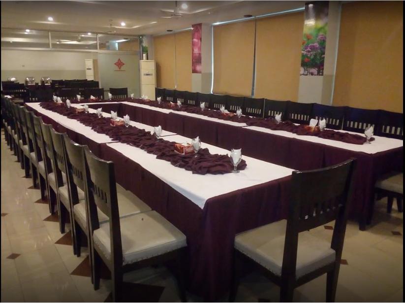 Hotel Multan Continental Kültér fotó