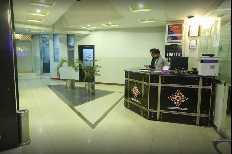 Hotel Multan Continental Kültér fotó
