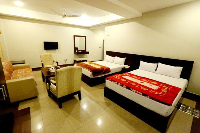 Hotel Multan Continental Kültér fotó