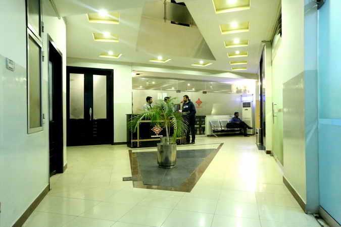 Hotel Multan Continental Kültér fotó