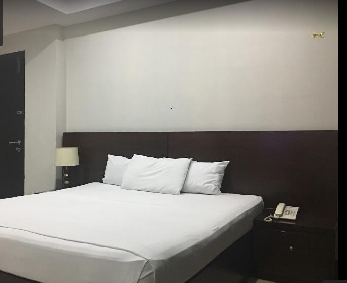 Hotel Multan Continental Kültér fotó
